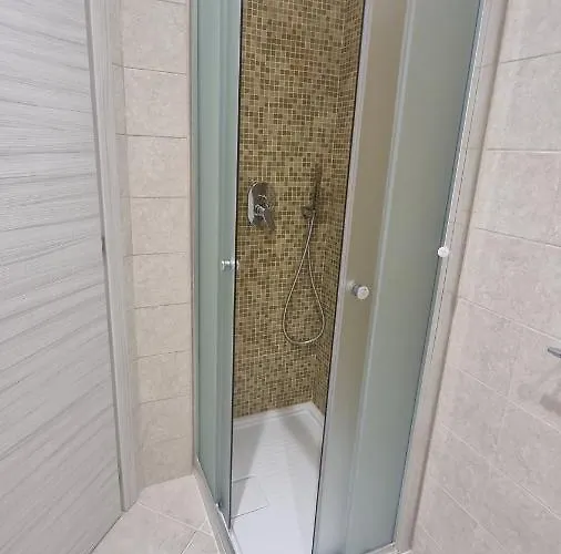 Valgiusi アパートホテル 4*